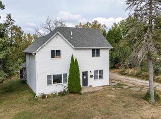 2035 Coates St, Dubuque, IA 52003