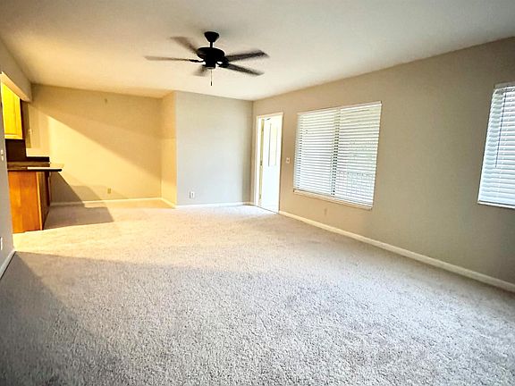 2nd image of 4988 Sable Pine Cir APT C2