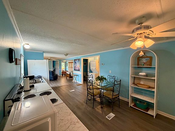 5th image of 276 Flamingo Ct.