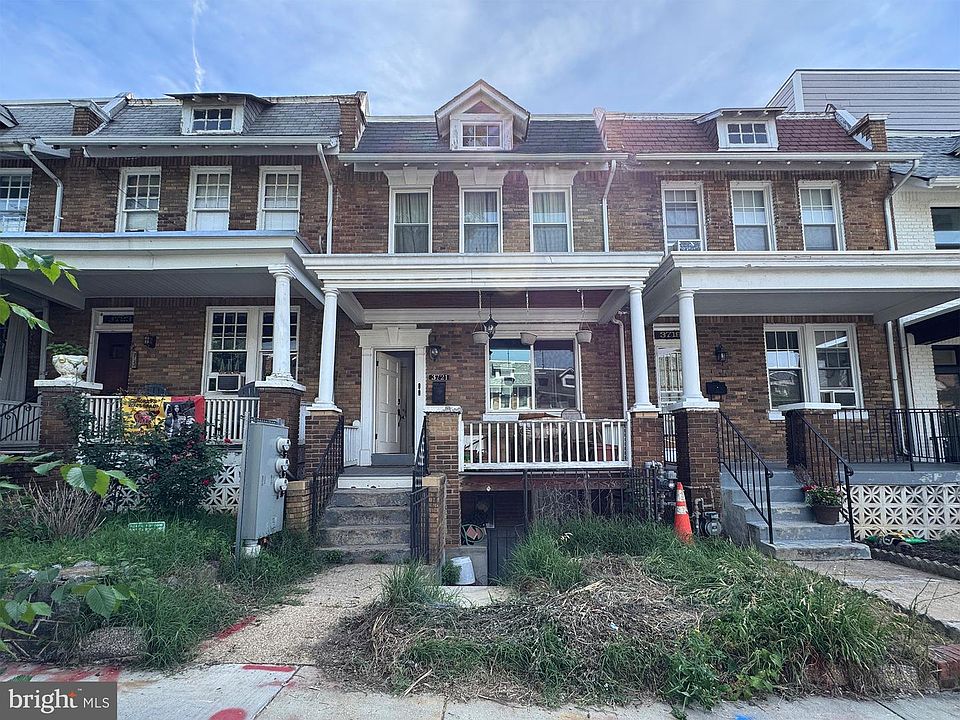 1st image of 3721 9th St NW