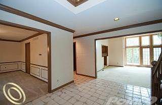 4th image of 6384 Catalpa Ct
