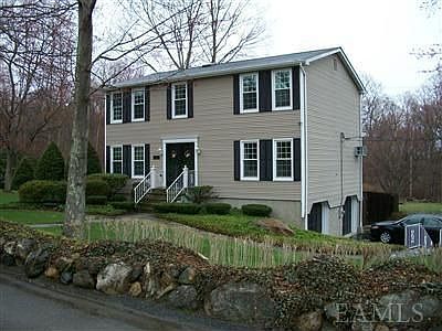 2nd image of 29 Hellman Ln