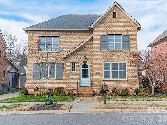 2nd image of 1004 Belmont Village Dr