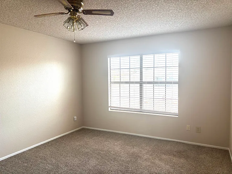4607 E Bohl St — Photo 9