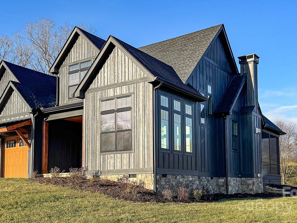 2nd image of 258 Mavrick Dr