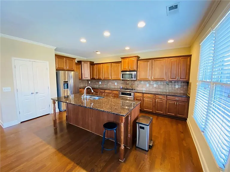 836 Red Hart Ln — Photo 16