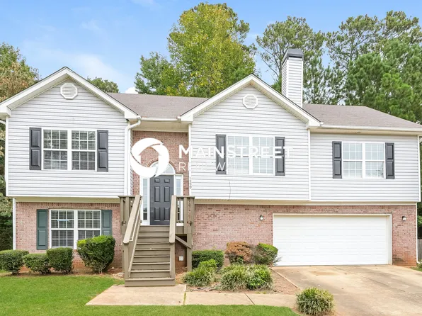 1599 Queen Elizabeth Dr, Locust Grove, GA 30248