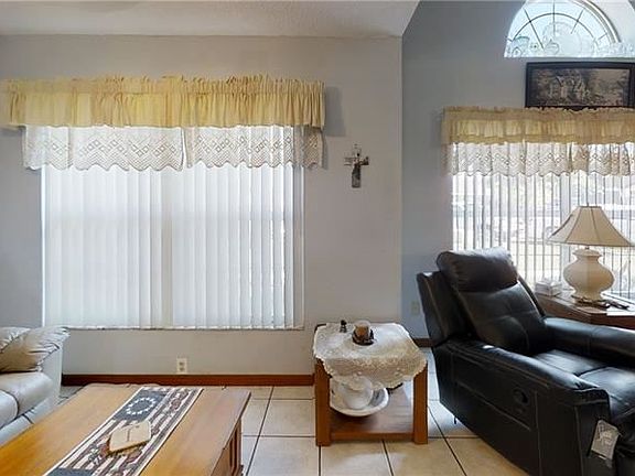 4th image of 13448 Oklahoma Woods Ct