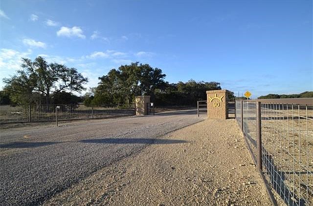 1st image of 251 Longhorn Oaks