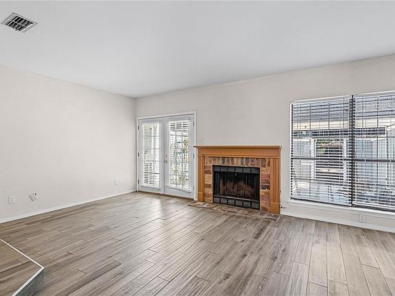 2nd image of 5900 Grelot Rd APT 504