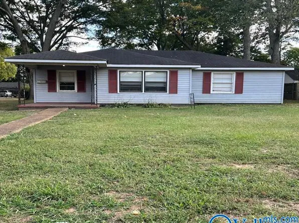 1415 Locust St SE, Decatur, AL 35601