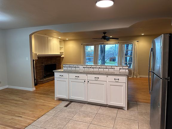 5th image of 6567 Malvey Ave