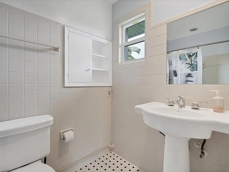 416 Sunset Dr — Photo 23