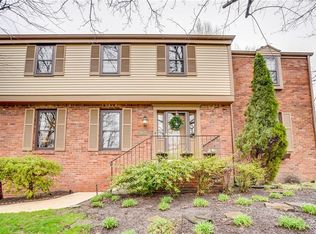 3422 Brookdale Dr, Pittsburgh, PA 15241