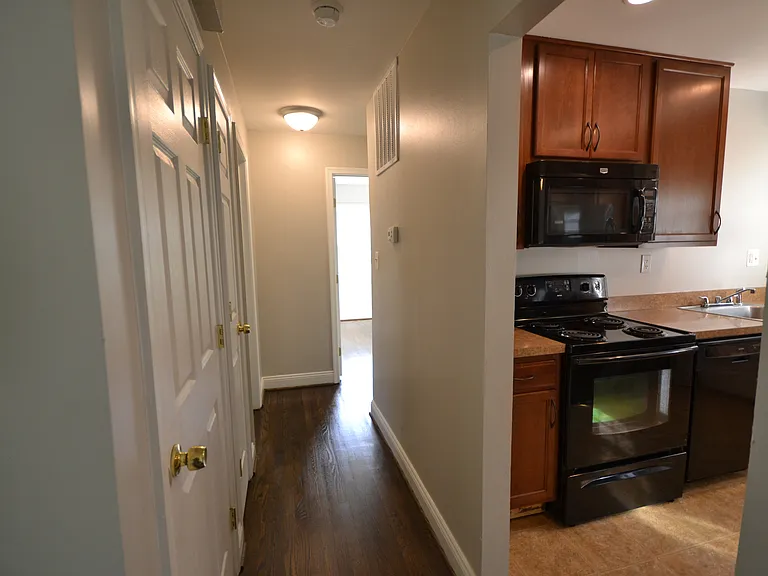 2623 Dakota St — Photo 12