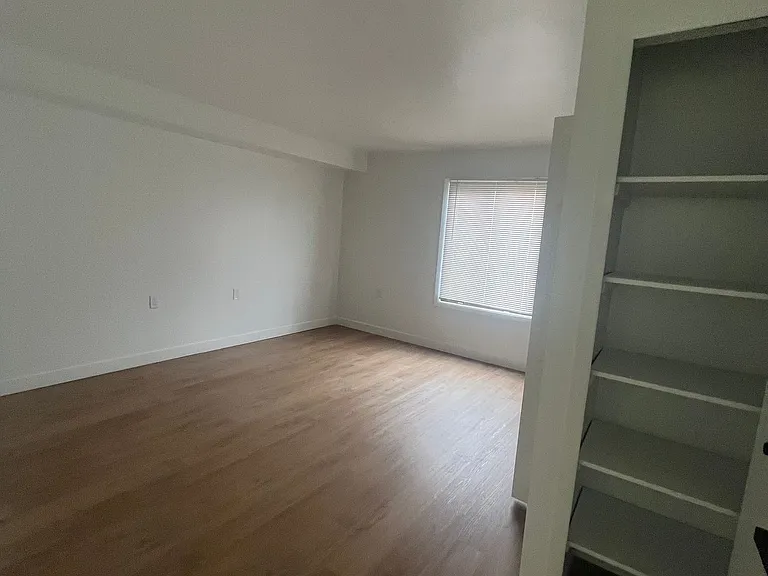 30535 W 14 Mile Rd — Photo 15