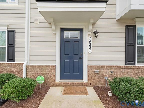 4th image of 10221 Wenden Way
