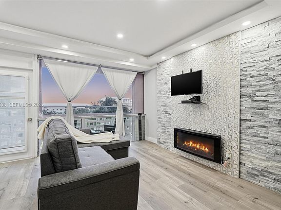 3rd image of 1900 S Ocean Dr APT 508