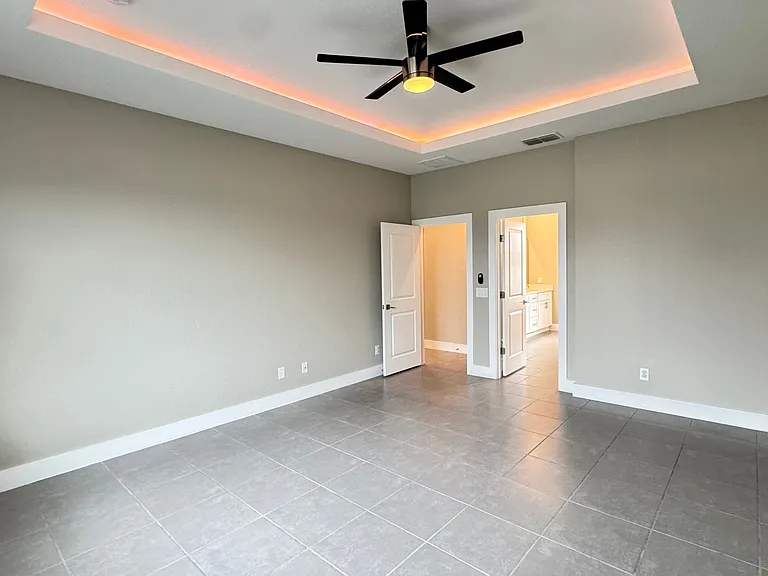 118 Lily Ln — Photo 5