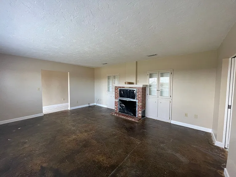 9320 NW Highway 225A — Photo 17