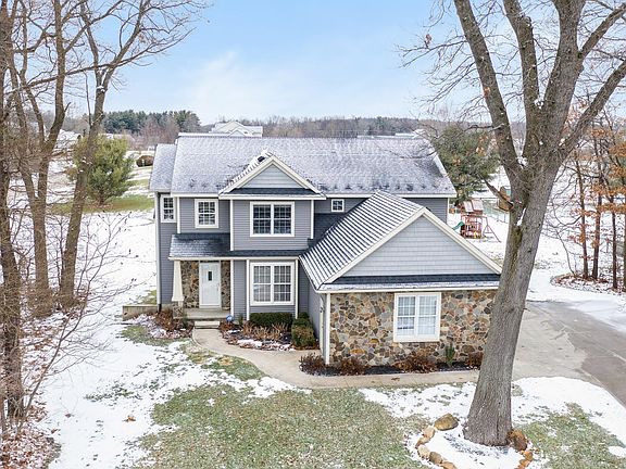 4th image of 26878 White Oak St