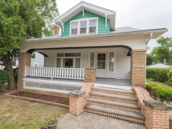 3rd image of 20020 Riverview Ave