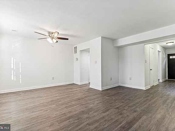 2nd image of 2068 Mayflower Dr