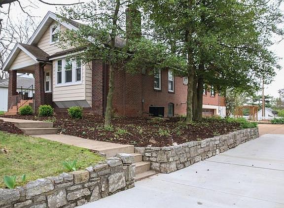 3rd image of 7830 Garden Ave