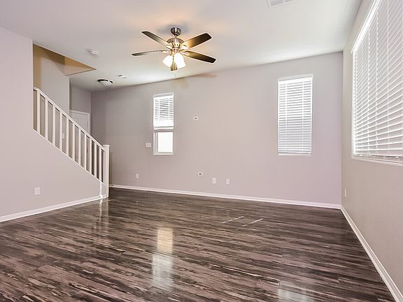 5th image of 10541 W Gilmore Ave