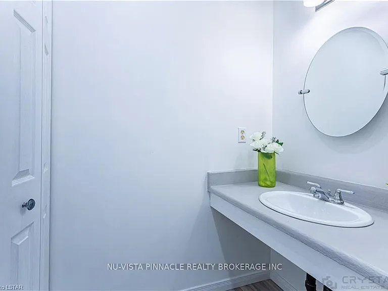 7 Ranchwood Cres — Photo 19