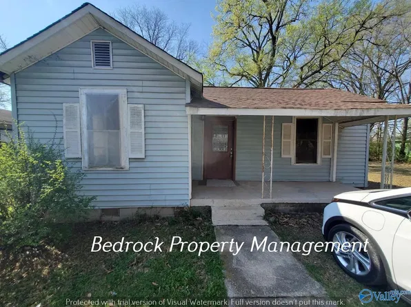 517 12th Ave NW, Decatur, AL 35601