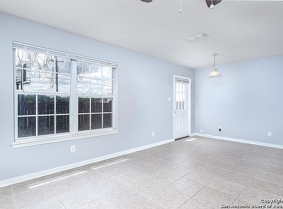 5th image of 13631 WOODSTONE WAY