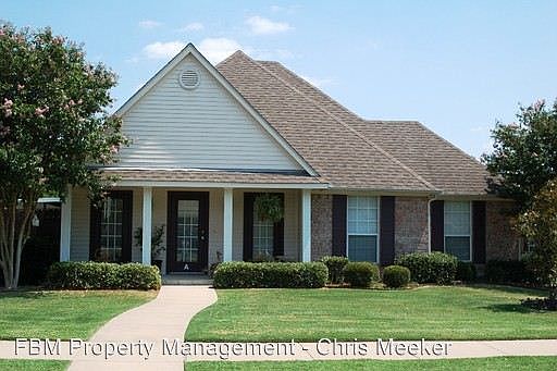 1st image of 1901 W Jamestown Dr