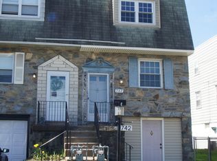 742 School Ln, Folcroft, PA 19032