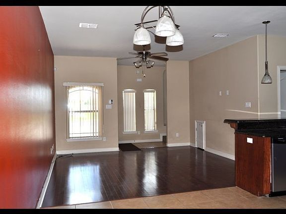3rd image of 1308 W Kiwi Ave APT B