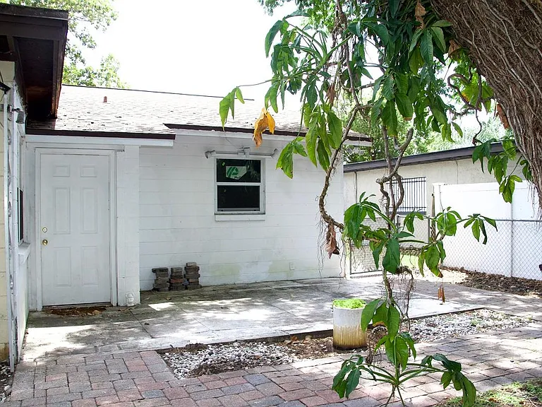 2809 Gulfstream Rd — Photo 8