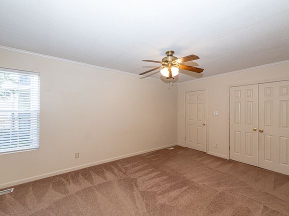 5th image of 2510 Old Knoxville Pike