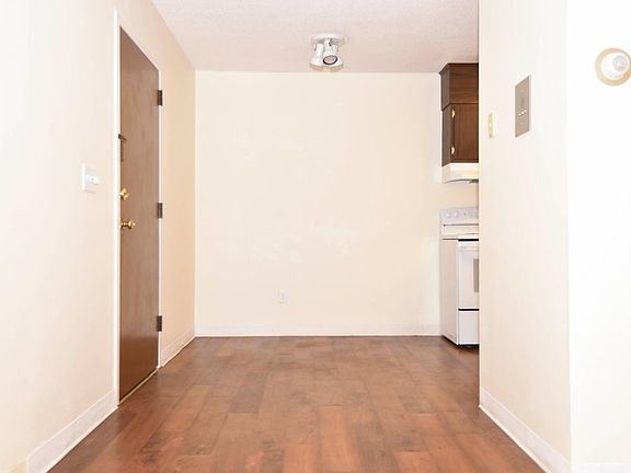 5th image of 11 Chapel Hill Dr APT 11