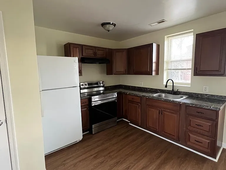 4300 Liberty Heights Ave #2D — Photo 4