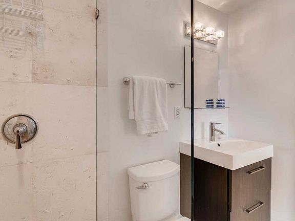 5th image of 235 Sunrise Ave #Penthouse 3