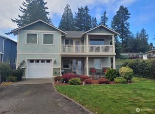2242 Cedar St E, Pt Orchard, WA 98366