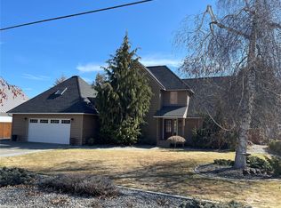 14 Pogue Rd, Omak, WA 98841