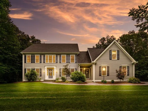 19 Spartan Drive, Bedford, NH 03110