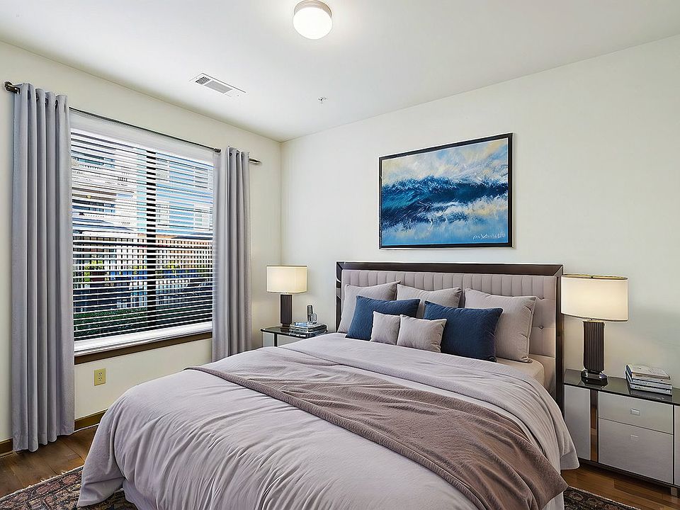 Apex West Midtown general photo