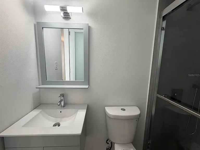 1 Cll Almonte #1707 — Photo 11
