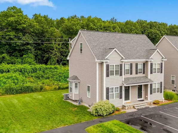 59 Riley Rd #59, Tyngsboro, MA 01879