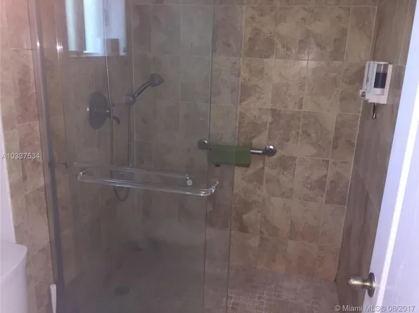 10250 SW 224th Ter, Miami, FL 33190