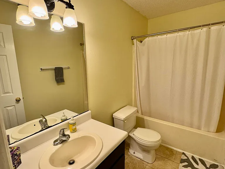 233 Wyndham Cir #A — Photo 8
