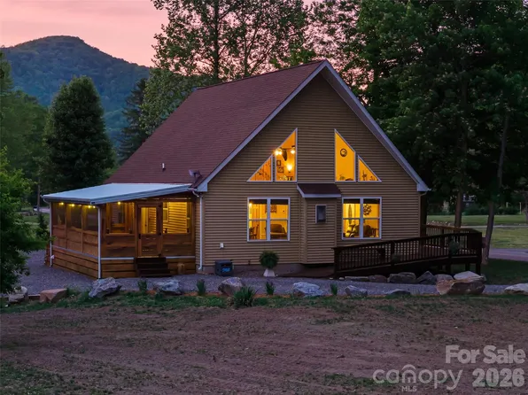 326 Ewart Wilson Rd, Burnsville, NC 28714