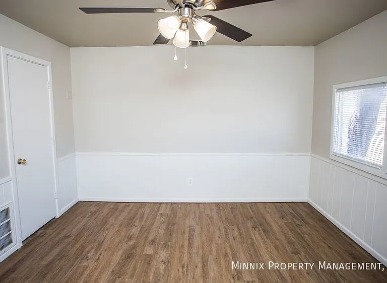 4309 32nd St — Photo 11